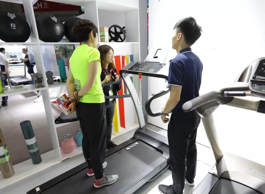 健身器材-KS娱乐体育阿里语音智能A5跑步机
